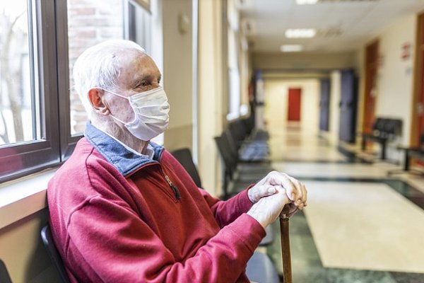 BH ganha programa que capacita porteiros para acolher idosos que vivem sozinhos