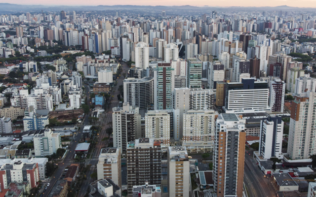 Curitiba sedia o maior congresso de administração de condomínios do Paraná